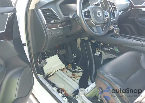 2018 Volvo Xc90 T6 Momentum z USA, uszkodzony, nr VIN YV4A22PK4J1377876